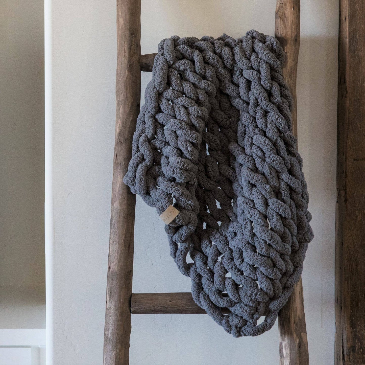 Infinite Chunky Knit Blanket - Cuddle: Slate / 20" x 20"