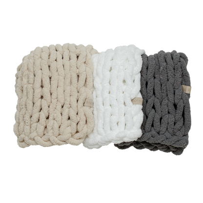 Infinite Chunky Knit Blanket - Cuddle: White / 20" x 20"