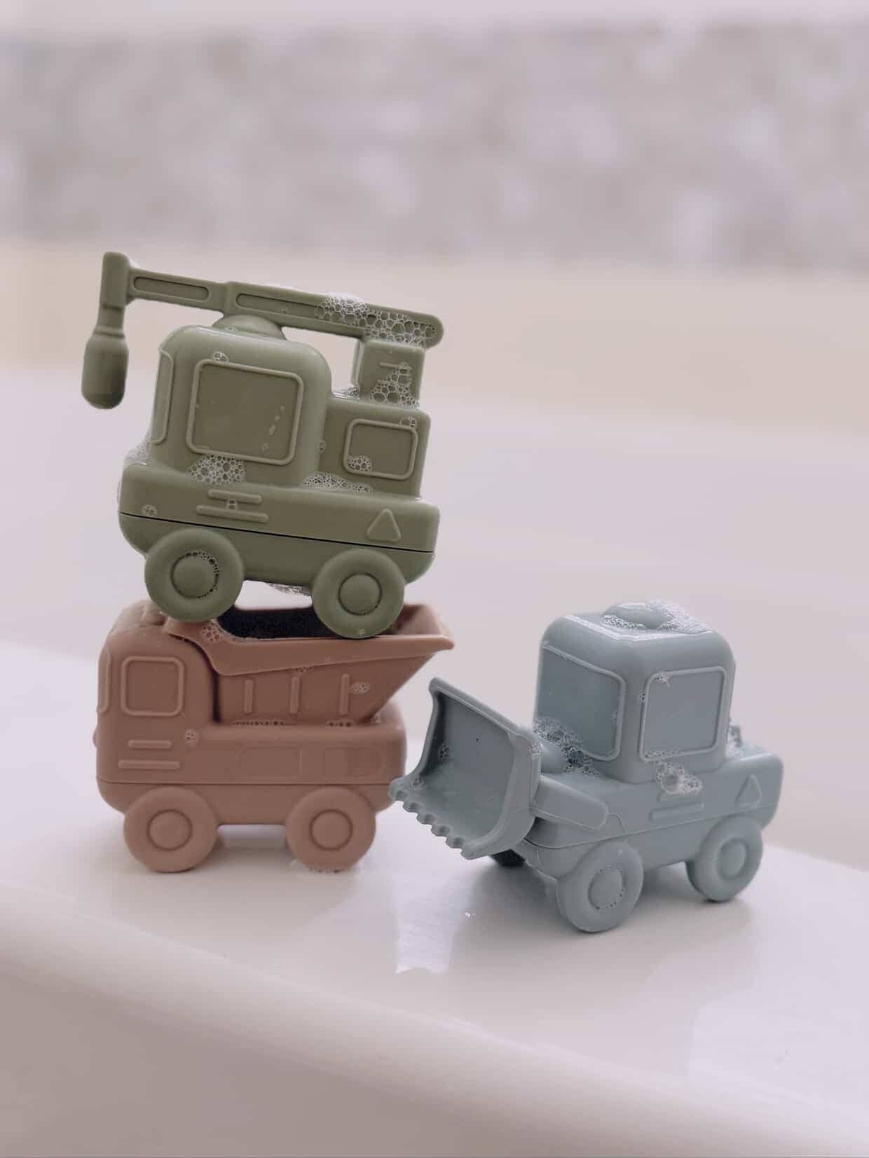 Ali+Oli Squirt Water Bath Toy Set (Construction)